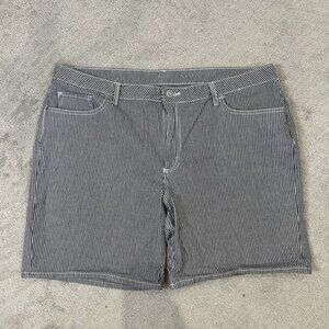 Lee Riders Women's Mid Rise Shorts Size‎ 20M Pin Stripes Bluegray Color